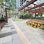 Adek Apartments Cbd -Free Parking, Pool, Gym & Sauna