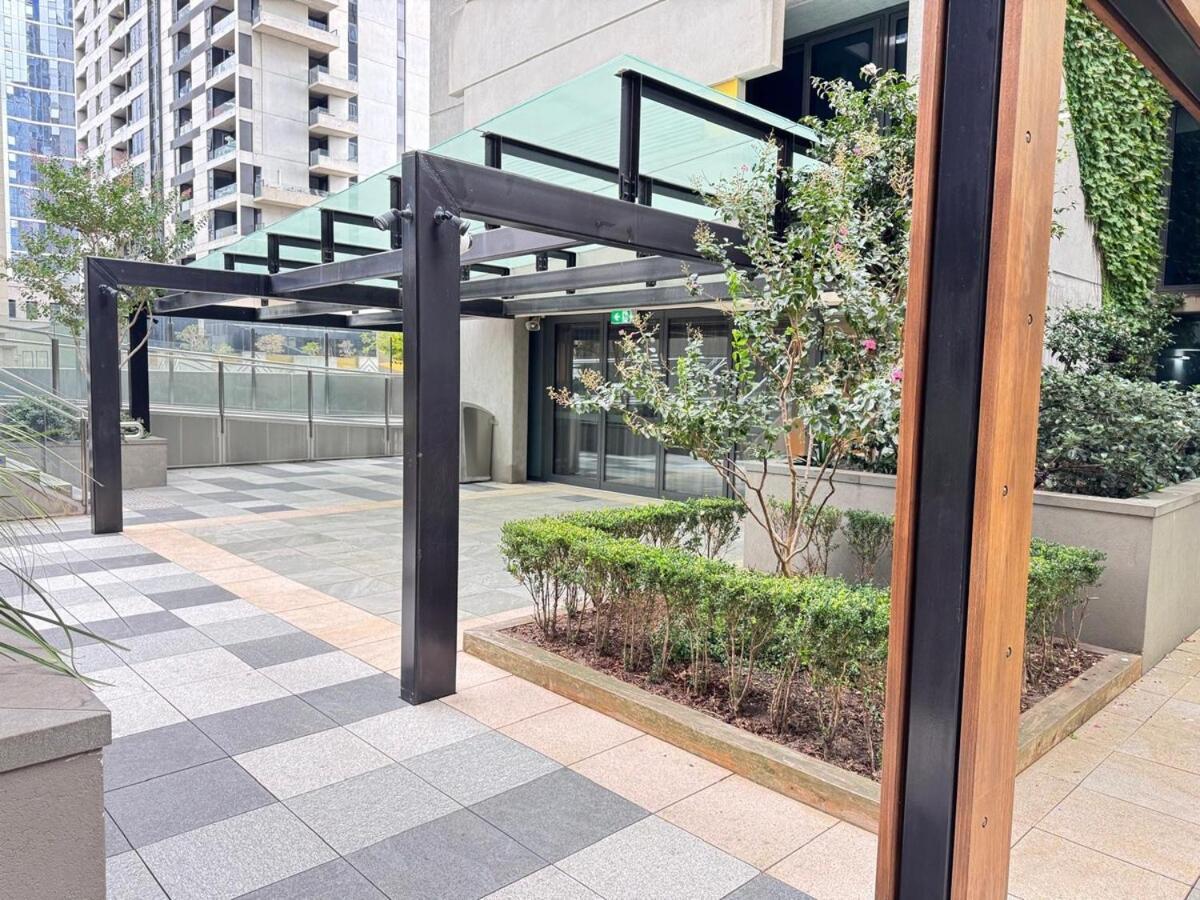 Apartment Adek Apartments Cbd -Free Parking, Pool, Gym & Sauna Melbourne